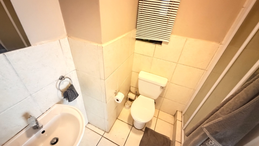 2 Bedroom Property for Sale in Van Der Hoff Park North West